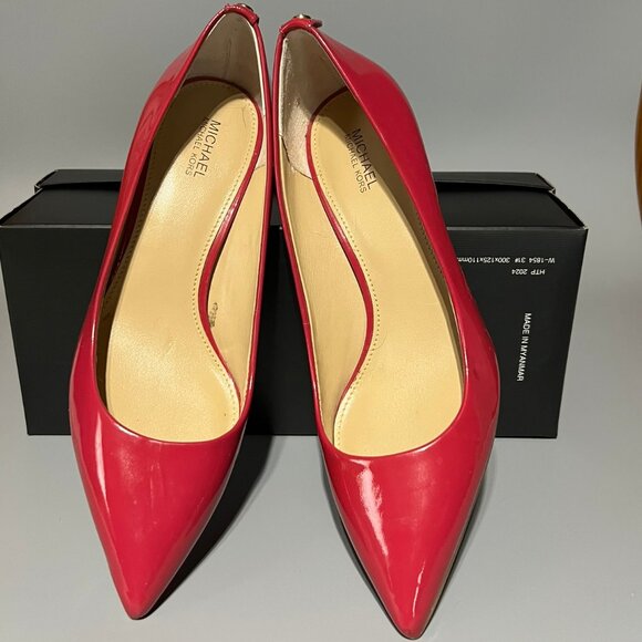 Michael Kors Hot Pink Heels - Picture 2 of 6